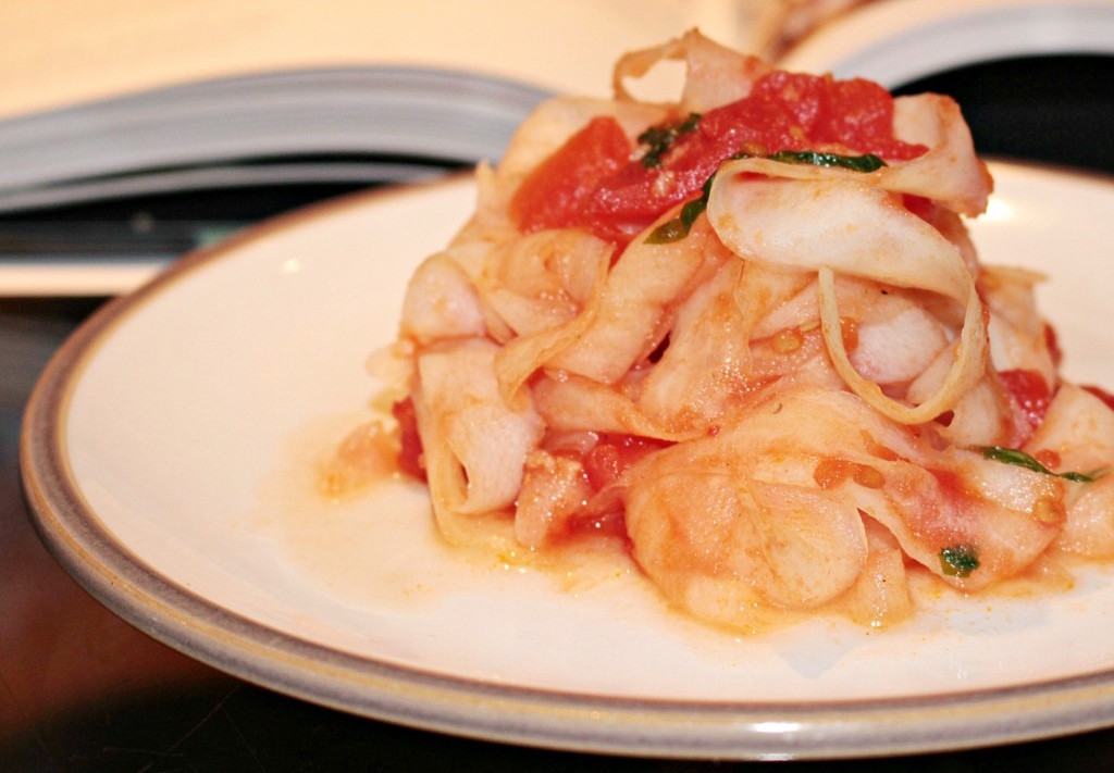 Daikon Fettucine with Tomato Basil Sauce