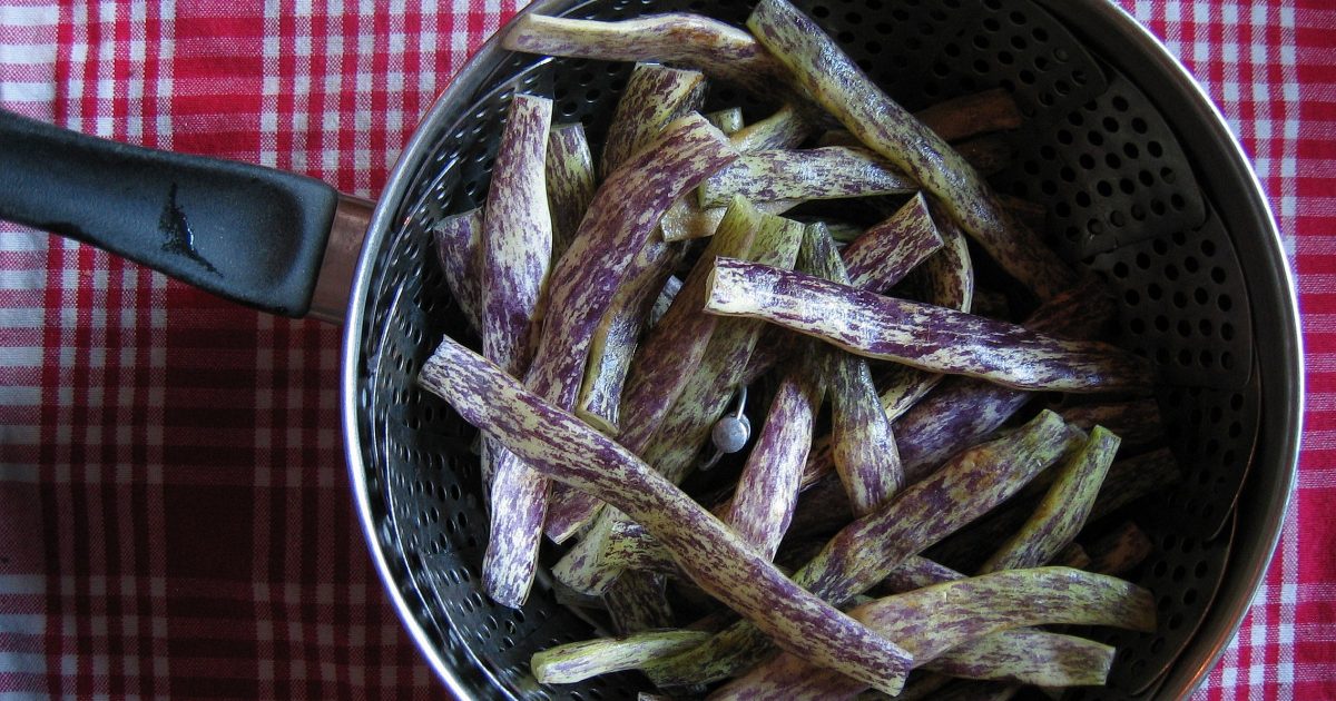 Dragon’s Tongue Beans With Garlic Westfield Area CSA